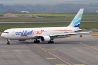 CS-TLZ @ VIE - euroAtlantic Cargo - by Chris Jilli