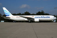 CS-TRW @ EDDK - visitor - by Wolfgang Zilske