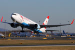 OE-LAZ @ VIE - Austrian Airlines - by Chris Jilli