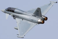 320 @ LMML - Banking left upon arrival - by Roberto Cassar