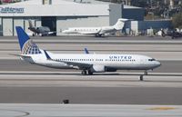 N73276 @ KLAS - Boeing 737-800 - by Mark Pasqualino