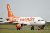 G-EJAR @ LFRB - Airbus A319-111, Taxiing to holding point rwy 25L, Brest-Bretagne airport (LFRB-BES - by Yves-Q