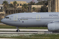 ZZ331 @ LMML - Echo - by Roberto Cassar