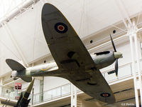 R6915 - Scanned from neg. R6915 on display at the IWM, Lambeth, London in the mid 90's - by Clive Pattle