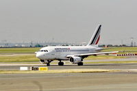 F-GUGD @ CDG - Meeting near holding point..... - by Holger Zengler