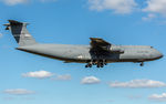 87-0029 @ ETAR - on final RW08 - by Friedrich Becker