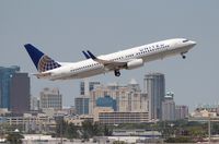 N35204 @ FLL - United - by Florida Metal