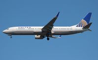 N69819 @ MCO - United - by Florida Metal