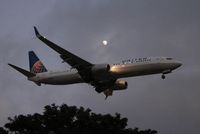N69833 @ LAX - United - by Florida Metal