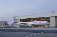 N215UA @ SFO - SFO 2015 - by Clayton Eddy