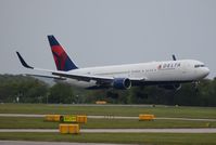 N195DN @ EGCC - At Manchester - by Guitarist