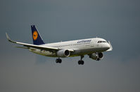 D-AIUR @ EHAM - LUFTHANSA A320 - by fink123