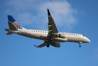 N117SY @ LAX - United Express - by Florida Metal