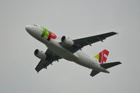CS-TTR @ EHAM - TAP A319 - by fink123