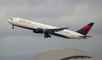 N130DL @ LAX - Delta - by Florida Metal