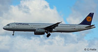 D-AIDN @ EGPH - Landing Edinburgh - by Clive Pattle