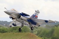 133 @ LFSI - Dassault Rafale C, On final rwy 29, St Dizier-Robinson Air Base 113 (LFSI) Open day 2017 - by Yves-Q