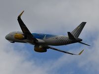 EC-MLE @ LFBD - VY1228 to Palma Majorca take off runway 23 - by JC Ravon - FRENCHSKY
