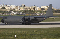 5226 @ LMML - Runway 31 - by Roberto Cassar