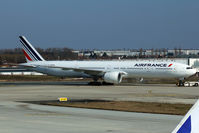 F-GZNQ @ LFPG - Taxiing - by micka2b