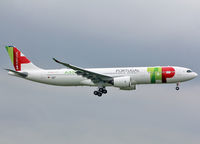F-WWKM @ LFBO - C/n 1819 - To be CS-TUA - by Shunn311