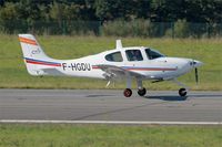 F-HGDU @ LFRB - Cirrus SR20, Landing rwy 07R, Brest-Bretagne Airport (LFRB-BES) - by Yves-Q