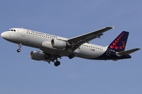 OO-SNJ @ EBBR - Brussels - by Roberto Cassar