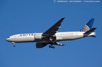 N69020 @ KEWR - Boeing 777-224/ER - United Airlines  C/N 31687, N69020 - by Dariusz Jezewski www.FotoDj.com