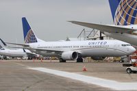 N27511 @ KHOU - Boeing 737-9 MAX - by Mark Pasqualino