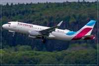 OE-IQC @ EDDR - Airbus A320-214 - by Jerzy Maciaszek