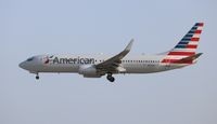 N817NN @ KMIA - American 737-823 - by Florida Metal