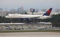 N821DX @ KFLL - Delta - by Florida Metal