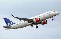 SE-DOX @ CPH - Copenhagen 30.7.2019 T/O R-22R - by leo larsen