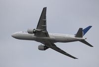 N78009 @ KORD - Boeing 777-224 - by Mark Pasqualino