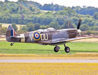 ML407 @ QFO - Duxford 12.7.2015 - by leo larsen