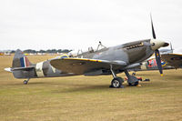 ML407 @ QFO - Duxford 12.7.2015 - by leo larsen