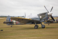 D-FEUR @ QFO - Duxford 12.7.2015 - by leo larsen