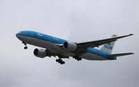 PH-BQG @ KORD - Boeing 777-206/ER - by Mark Pasqualino