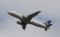 N439UA @ KORD - Airbus A320-232 - by Mark Pasqualino