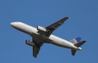 N488UA @ KORD - Airbus A320-232 - by Mark Pasqualino