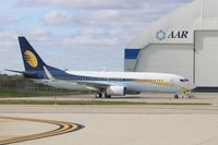 N846AG @ KRFD - Boeing 737-8HX - by Mark Pasqualino