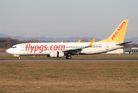 TC-CPB @ LOWW - Pegasus Boeing 737 - by Andreas Ranner