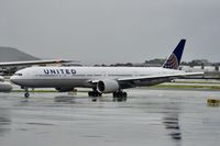 N2333U @ SFO - Rainy morning SFO 2020. - by Clayton Eddy
