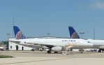 N443UA @ KRFD - Airbus A320-232 - by Mark Pasqualino