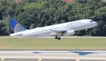 N423UA @ KTPA - TPA 2014 - by Florida Metal