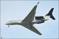 N235DX @ EGPK - Evening arrival from Pitsburg PA.
2.1/2 miles out on a visual approach to Rw30. - by Richard Hodge