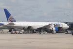 N215UA @ KORD - Boeing 777-222 - by Mark Pasqualino