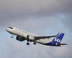 EI-SIP @ EKCH - Brand new 320NEO EI-SIP taking off rw 22R for a flight to FCO - by Erik Oxtorp