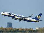 EI-EKK @ EKCH - RWY22R from St. Magleby - by Lars Baek