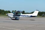 G-BJDW @ EGLK - G-BJDW 1976 Reims Cessna F172M Skyhawk MBlackbushe - by PhilR